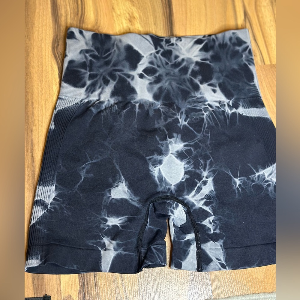 Women’s Black Tie-Dye Biker Shorts
